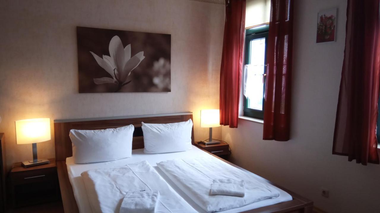 Gasthof Zur Rose ไวมาร์ ภายนอก รูปภาพ
